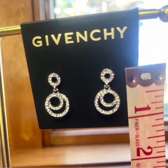 2 PC Set! Givenchy Bracelet & Earrings Set 💎 - Picture 9 of 16
